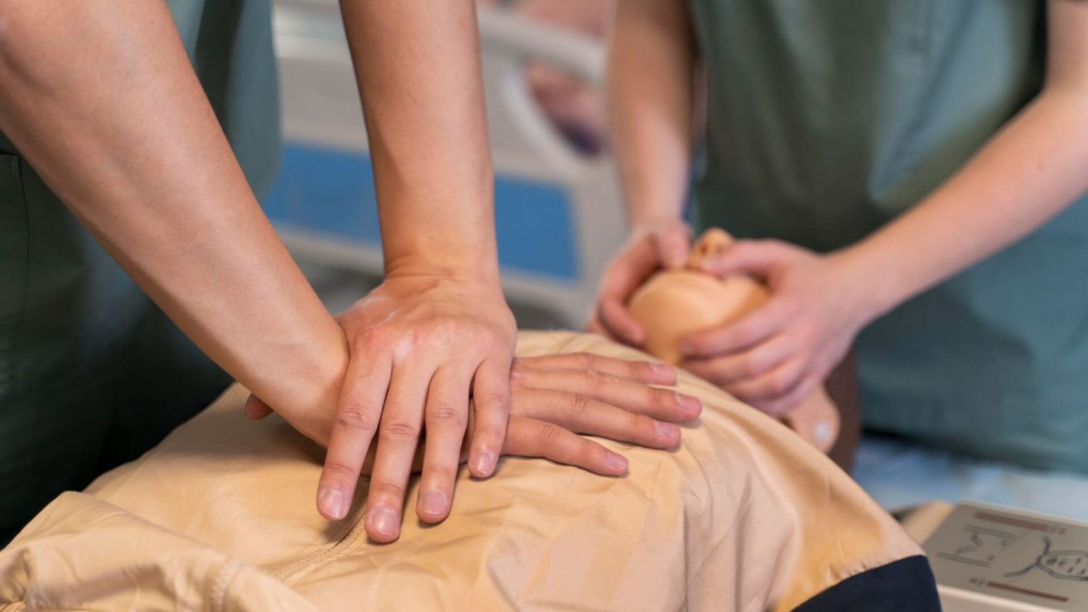 BLS vs CPR: Which Life-Saving Skill Do You Need? | MDSI
