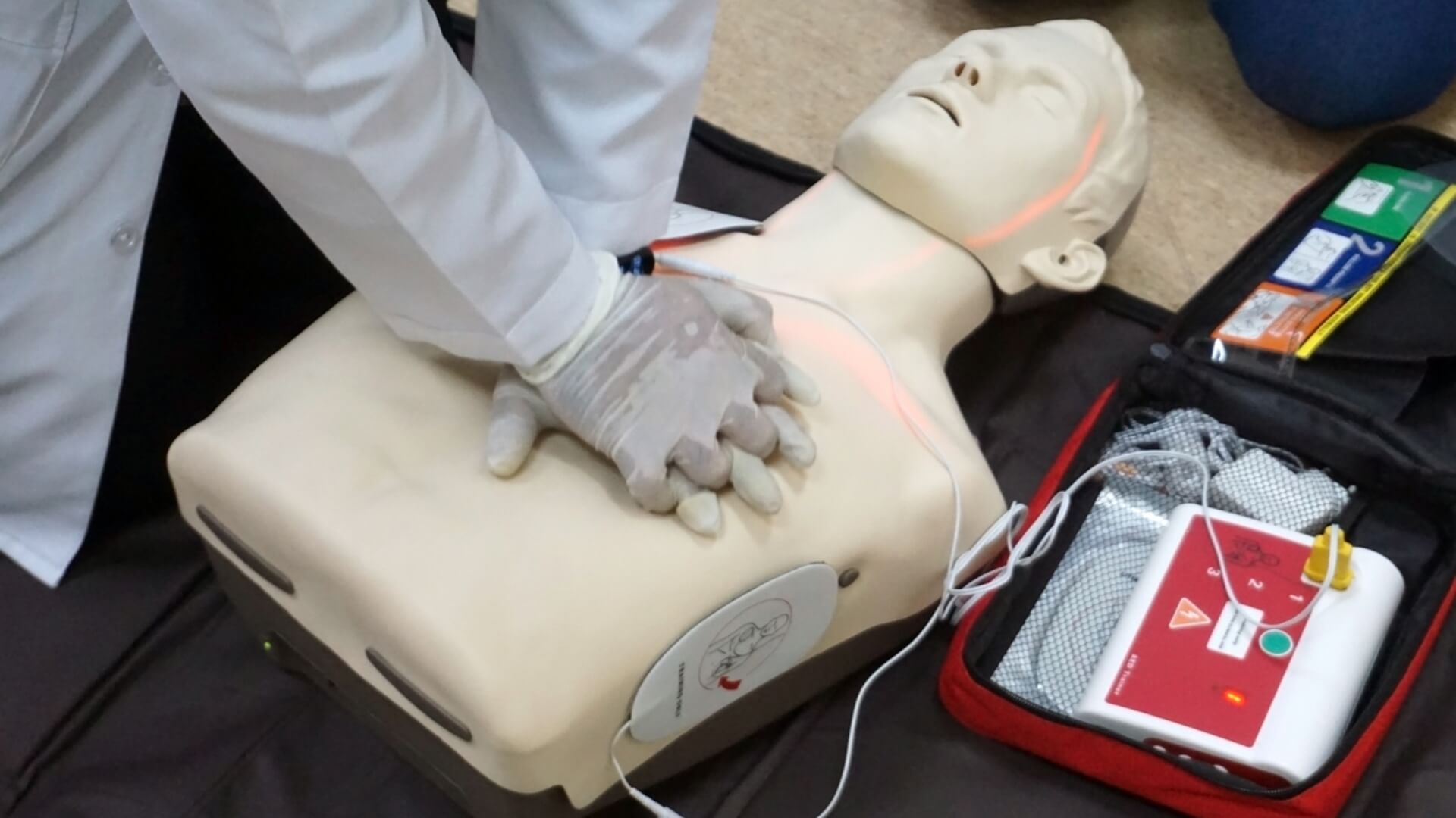 How to Choose the Best Refurbished AED Key Features & Buying Tips | MDSI